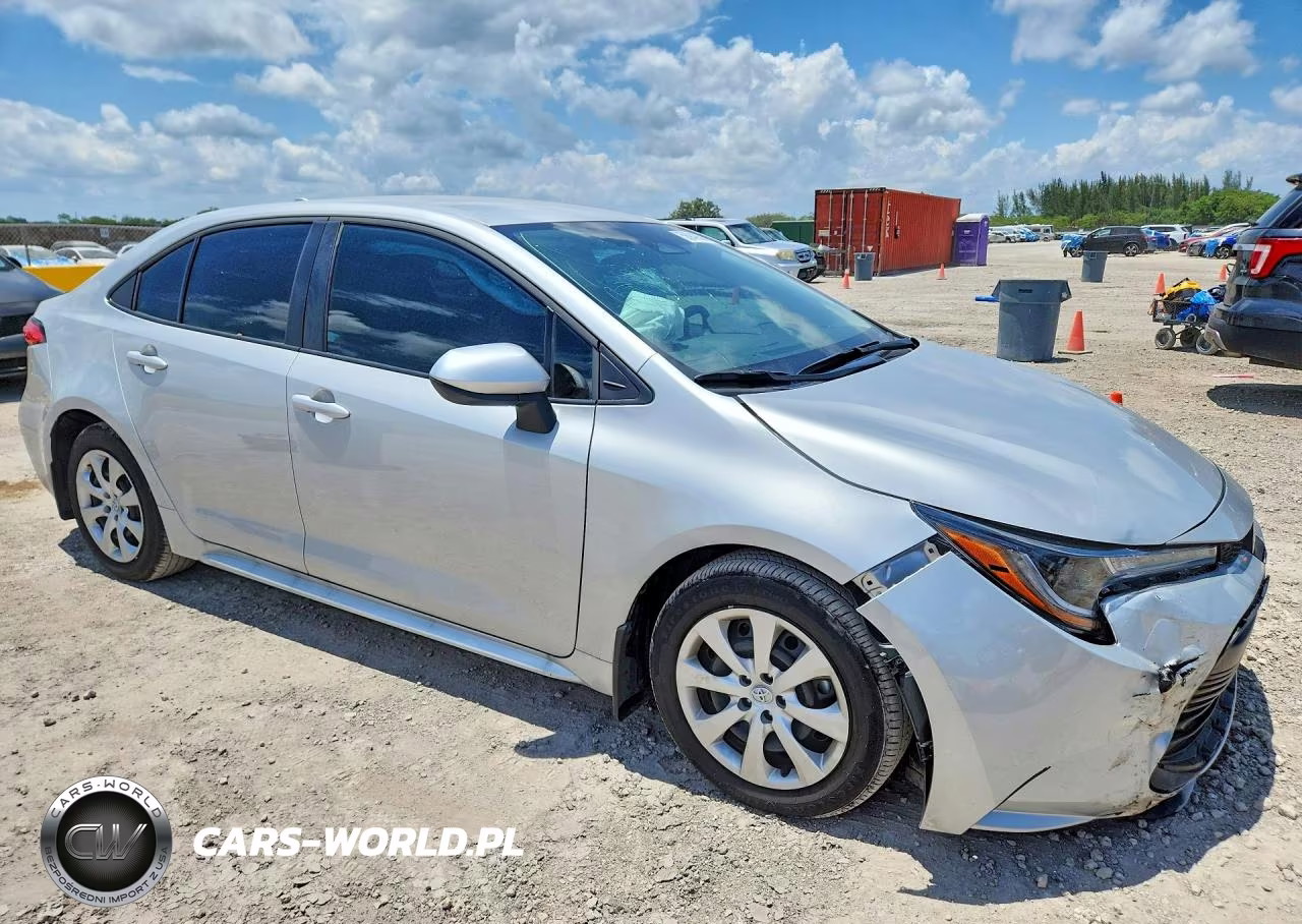 2026 Toyota Corolla Le VIN:5YFB4MDE6TP383253 - 4