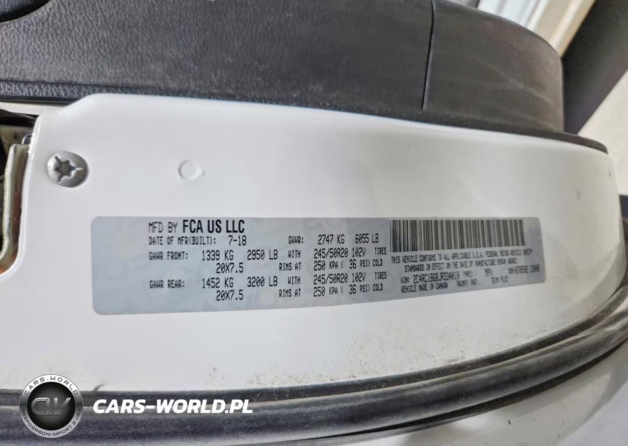2018 Chrysler Pacifica Touring L VIN:2C4RC1BG8JR334010 - 14