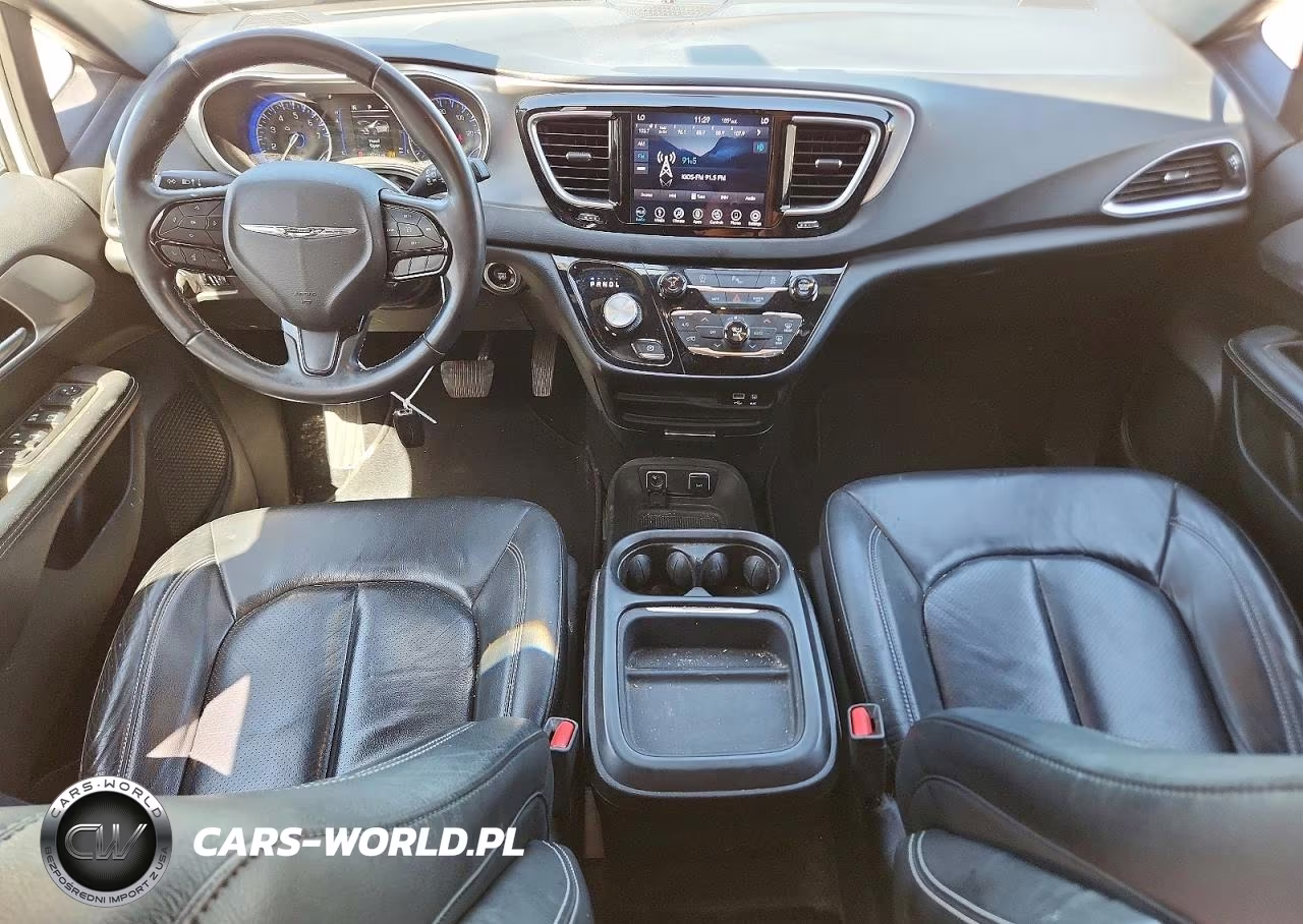 2018 Chrysler Pacifica Touring L VIN:2C4RC1BG8JR334010 - 8