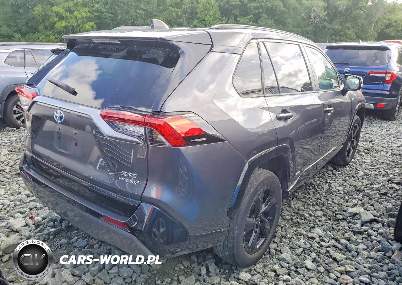 2021 Toyota Rav4 Xse VIN:4T3E6RFV3MU040831 - 3
