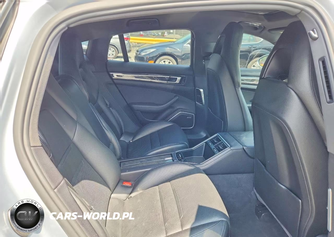 2018 Porsche Panamera 4 VIN:WP0AA2A73JL110095 - 10