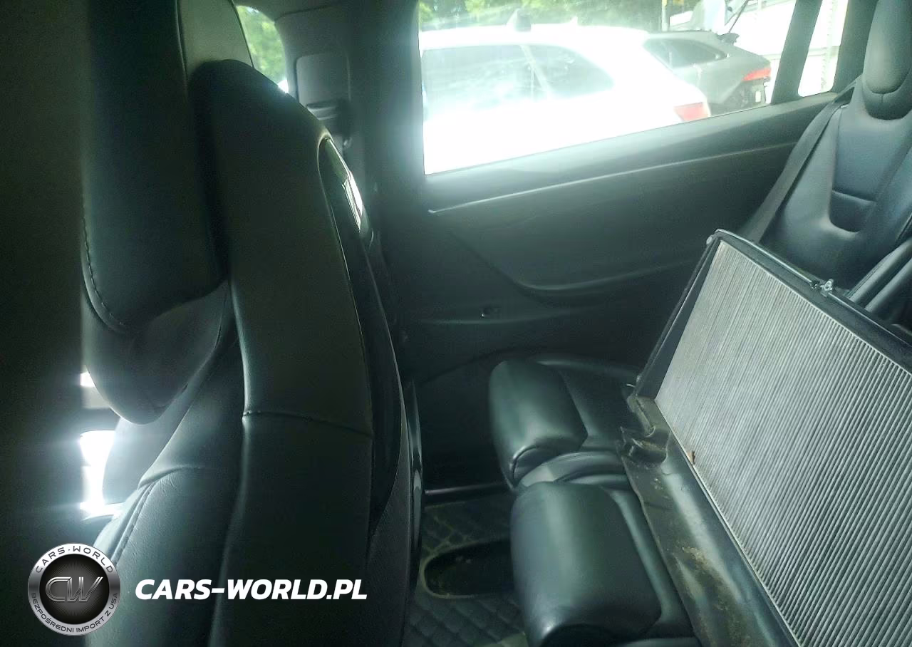 2016 Tesla Model X VIN:5YJXCAE28GF002368 - 10