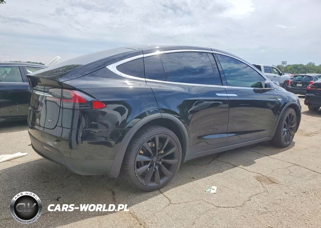 2016 Tesla Model X VIN:5YJXCAE28GF002368 - 3