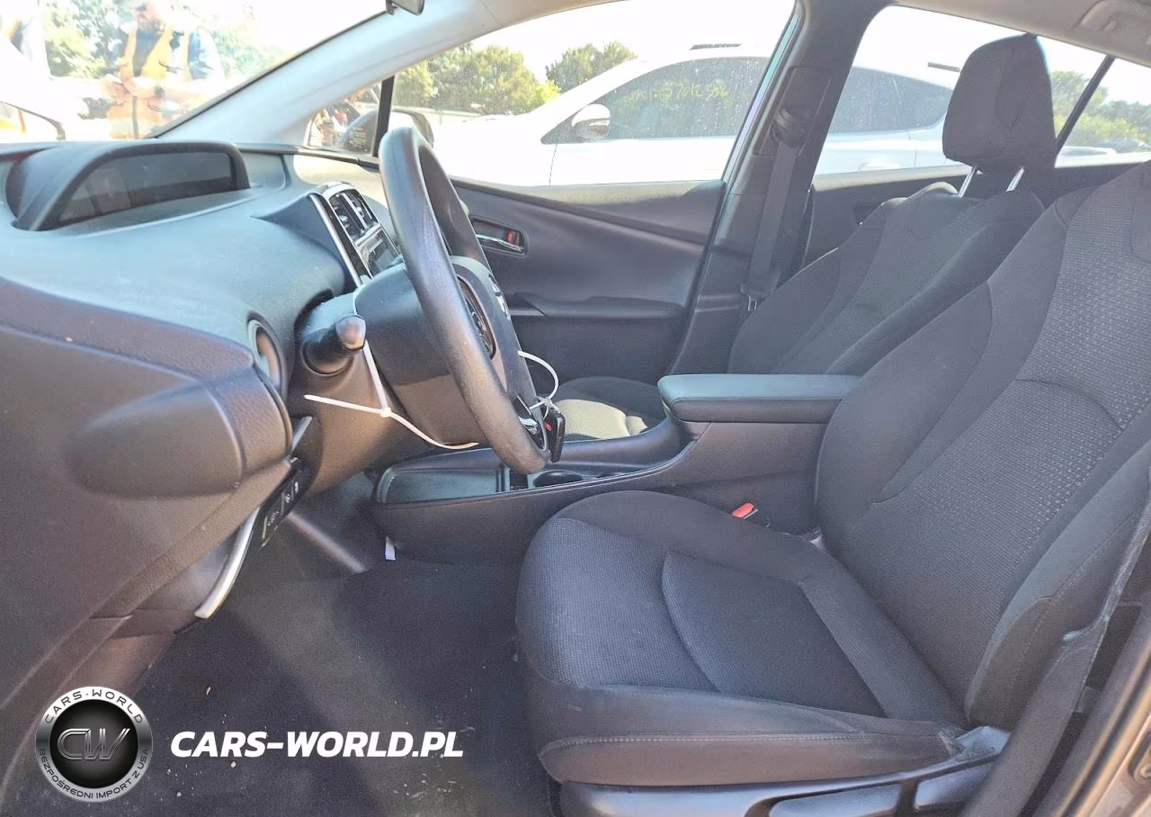 2019 Toyota Prius Le VIN:JTDKARFU7K3089071 - 7