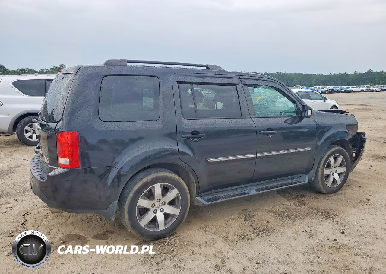 2013 Honda Pilot Touring VIN:5FNYF4H91DB008725 - 3