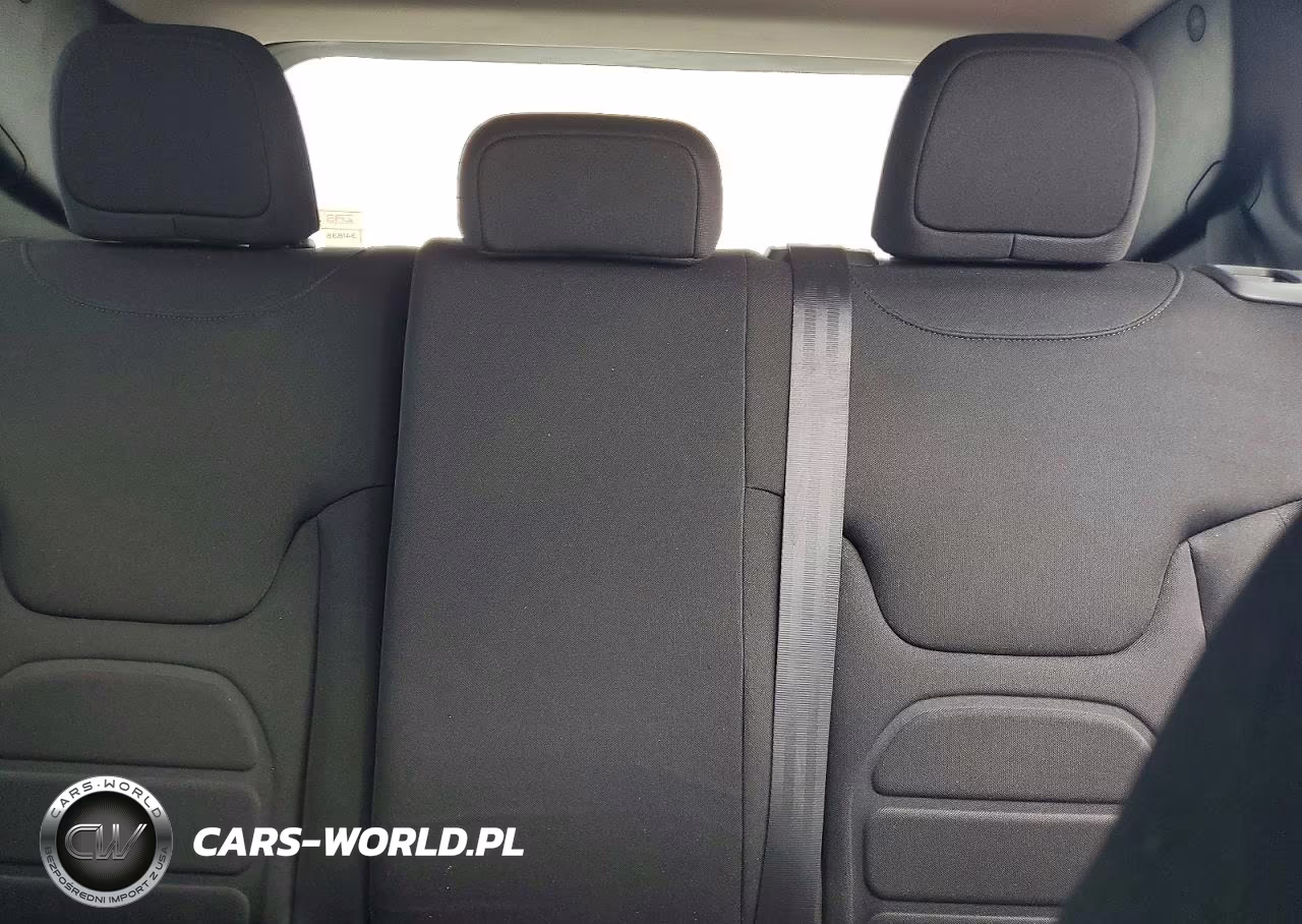 2019 Jeep Renegade Latitude VIN:ZACNJBBB9KPJ84779 - 10