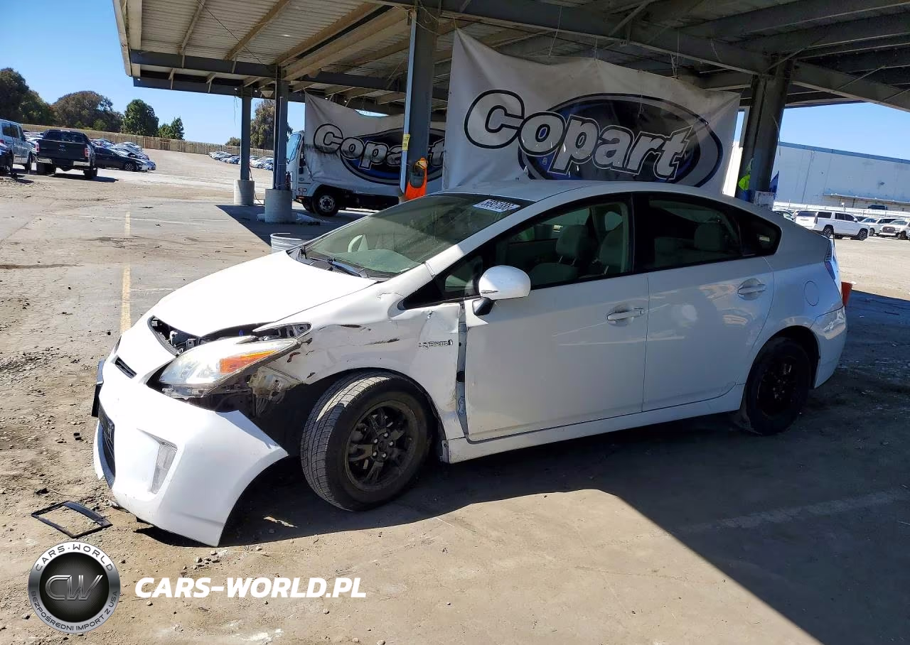 2015 Toyota Prius Two – zdjęcie 1 z 12