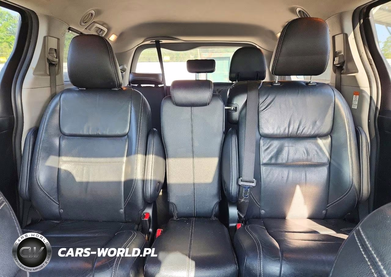2018 Toyota Sienna Se Premium 8-Passenger VIN:5TDXZ3DC0JS955065 - 10