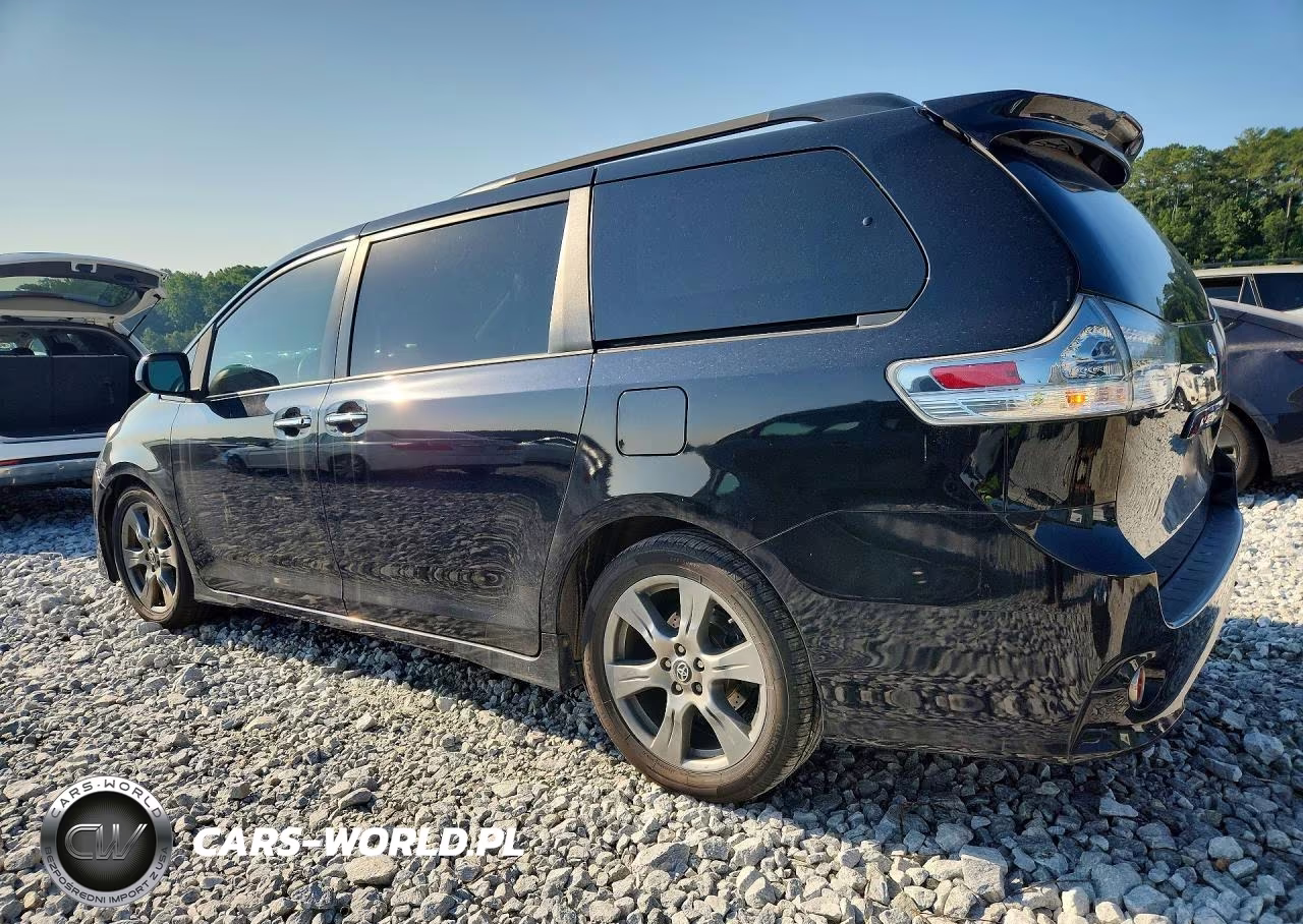 2018 Toyota Sienna Se Premium 8-Passenger VIN:5TDXZ3DC0JS955065 - 2