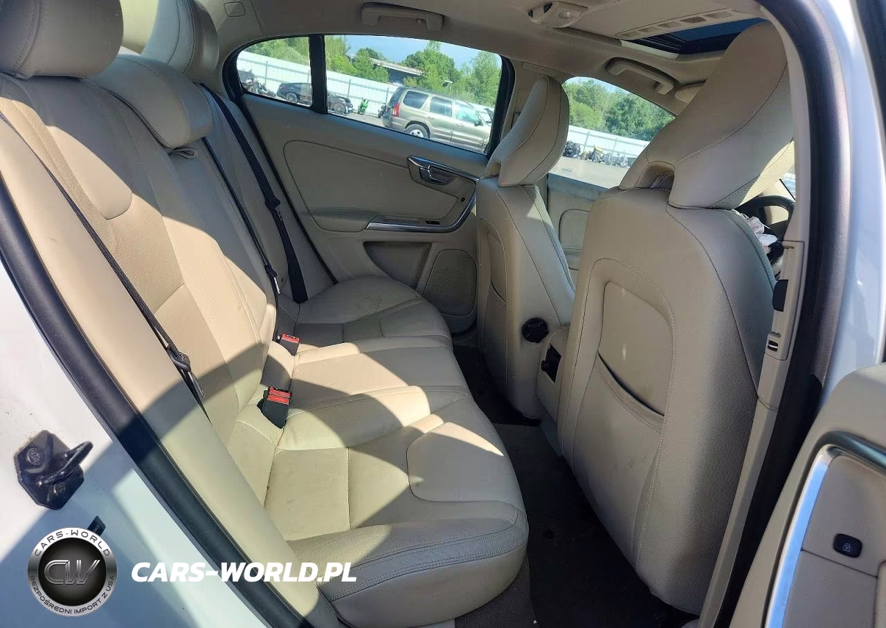 2012 Volvo S60 T5 VIN:YV1622FS4C2134439 - 10
