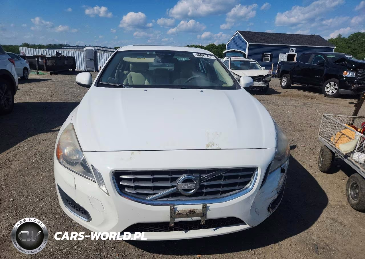 2012 Volvo S60 T5 VIN:YV1622FS4C2134439 - 5