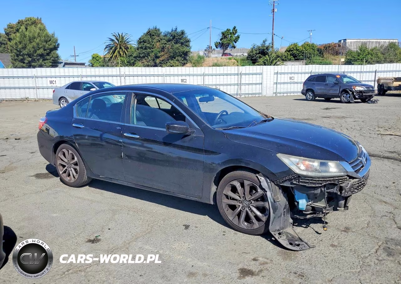 2015 Honda Accord Sport VIN:1HGCR2F5XFA032315 - 4
