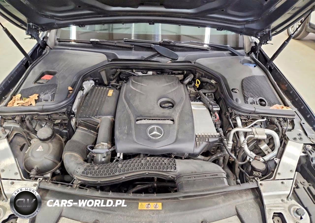 2017 Mercedes-Benz E 300 4Matic VIN:WDDZF4KB9HA030976 - 11