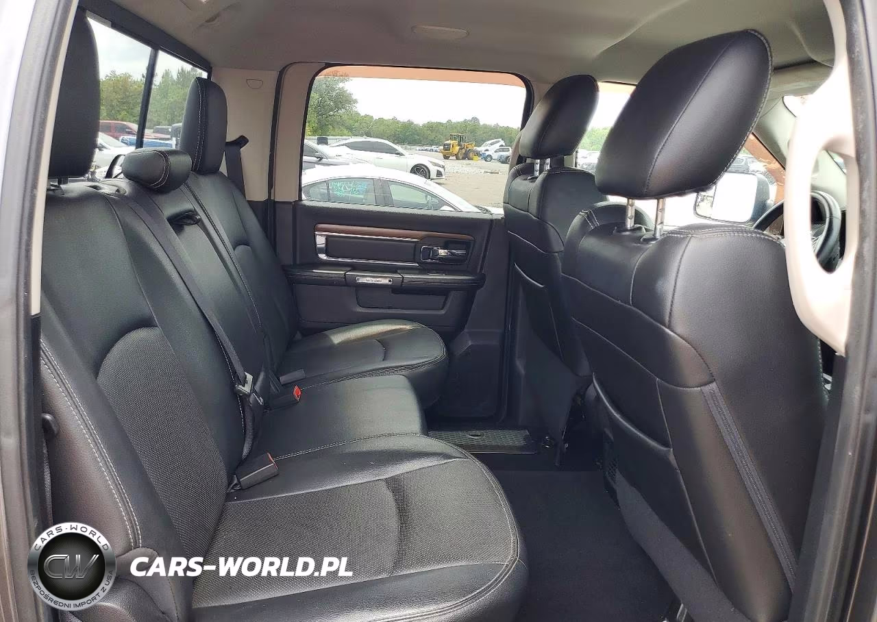 2014 Ram 2500 Laramie VIN:3C6UR5FL7EG152602 - 10