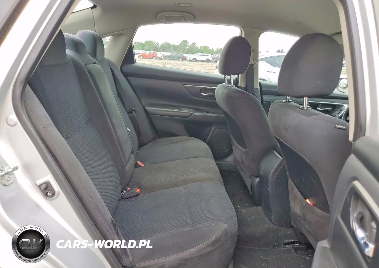 2015 Nissan Altima 2.5 S VIN:1N4AL3AP4FN384942 - 10