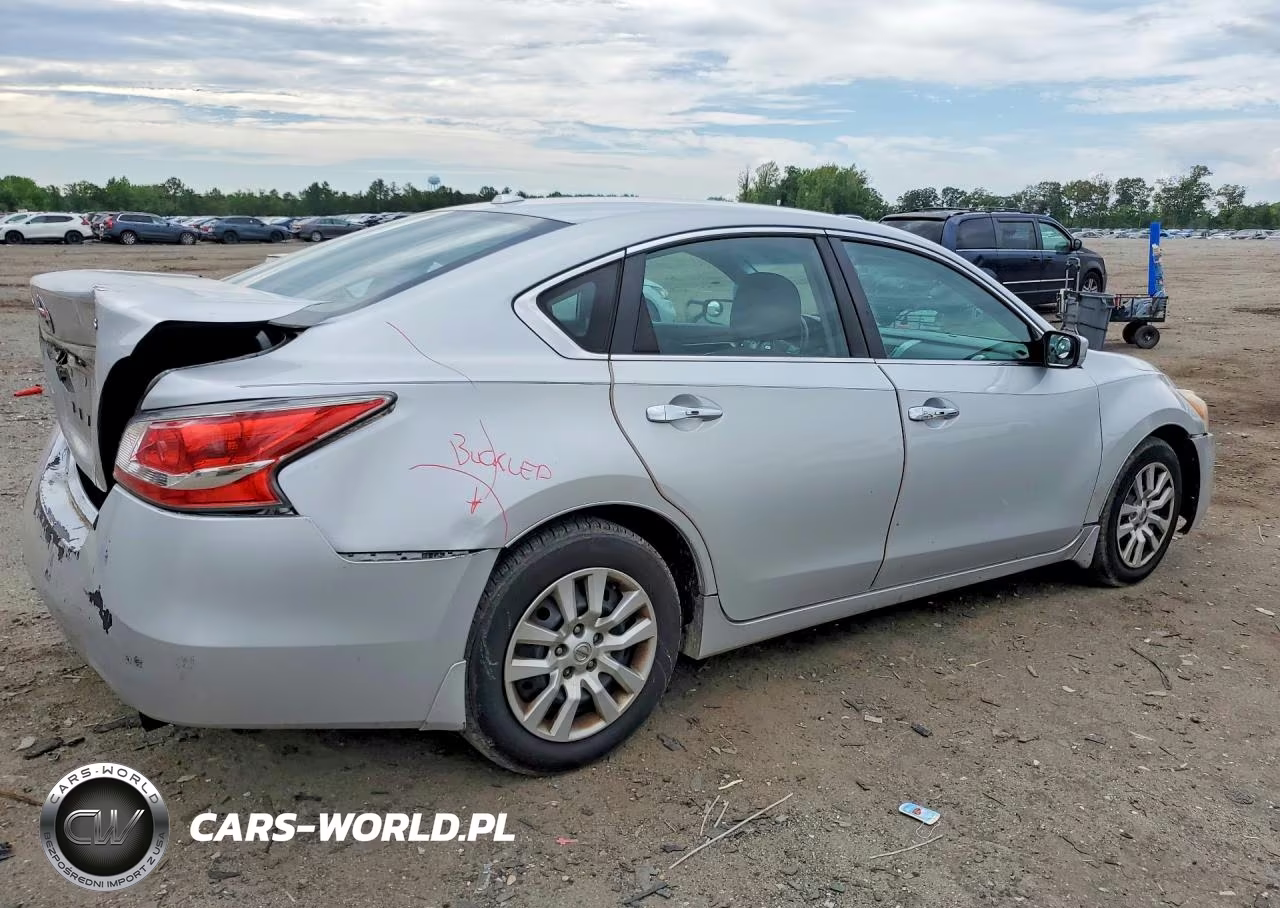 2015 Nissan Altima 2.5 S VIN:1N4AL3AP4FN384942 - 3