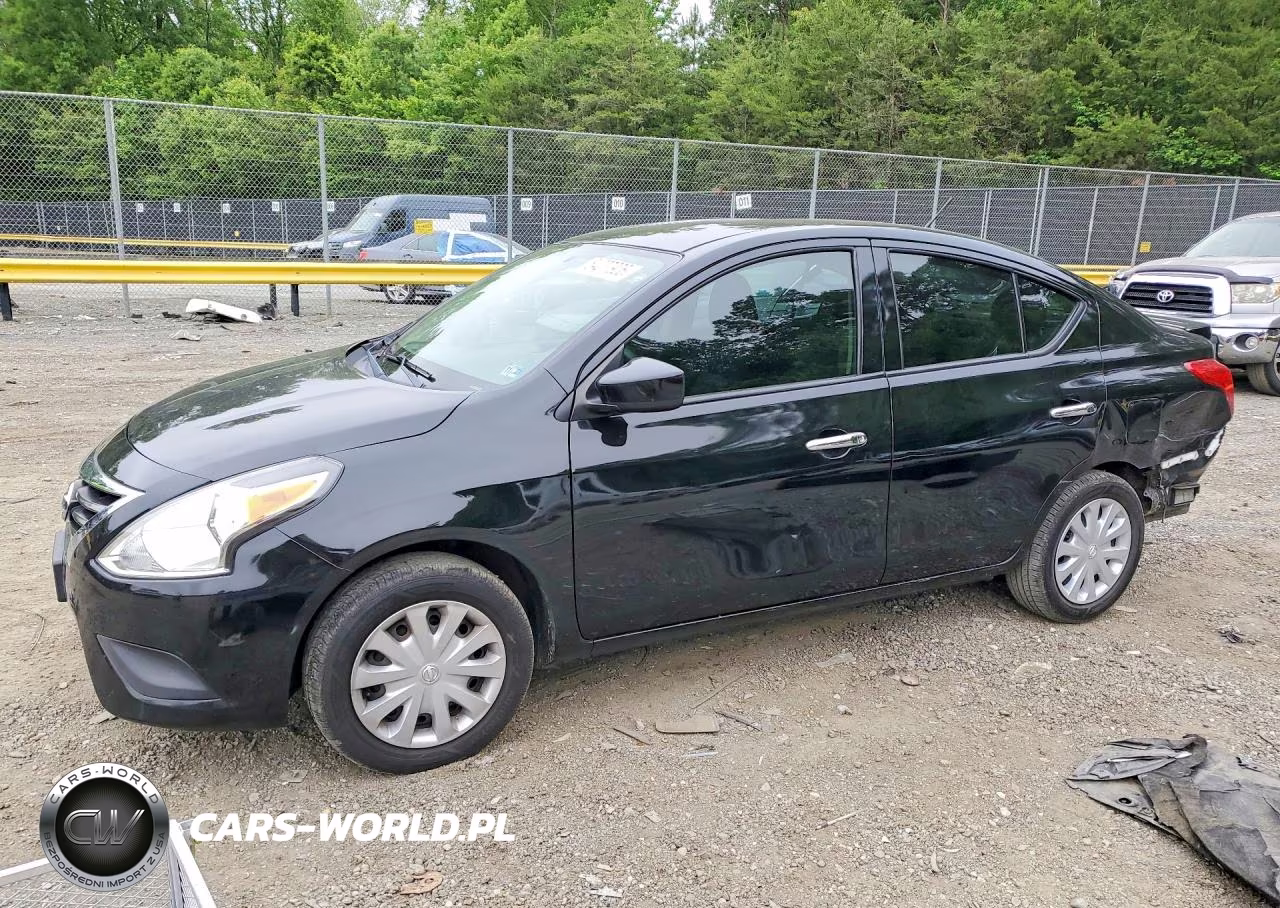 2019 Nissan Versa