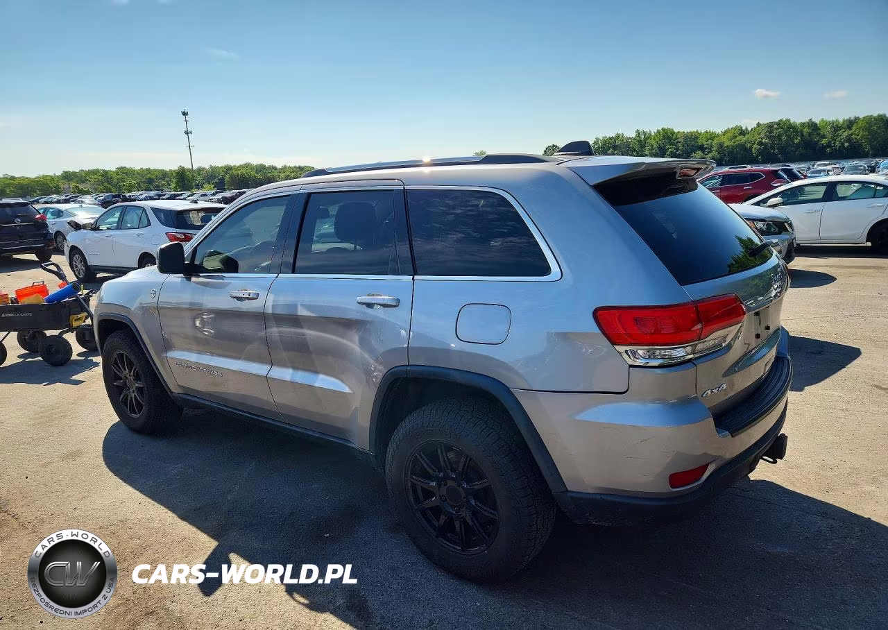 2015 Jeep Grand Cherokee Laredo VIN:1C4RJFAG8FC797172 - 2