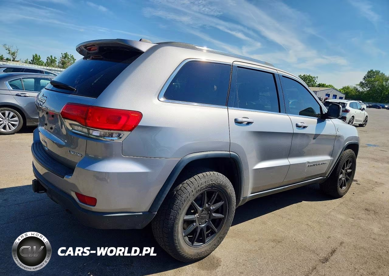 2015 Jeep Grand Cherokee Laredo VIN:1C4RJFAG8FC797172 - 3