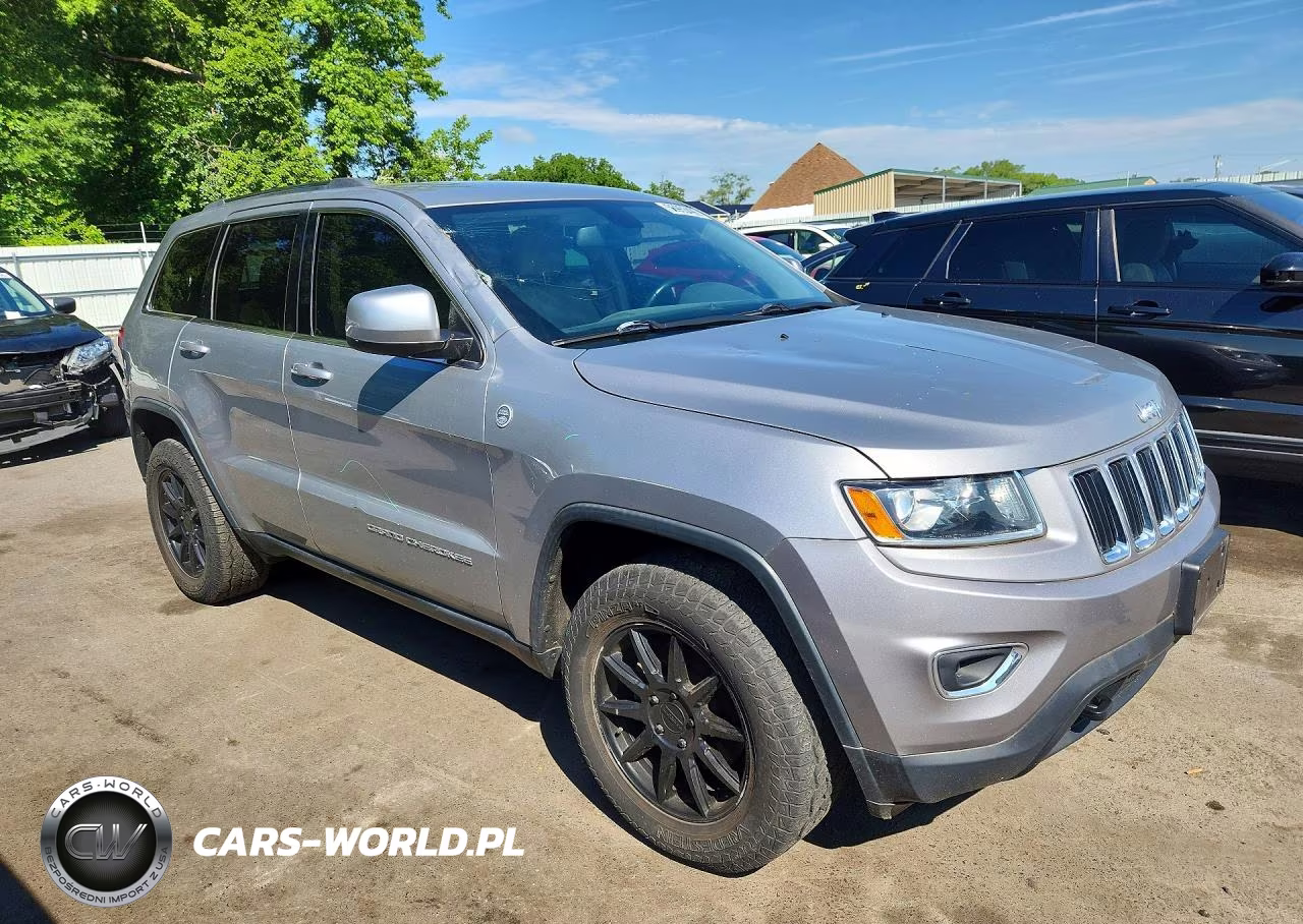 2015 Jeep Grand Cherokee Laredo VIN:1C4RJFAG8FC797172 - 4