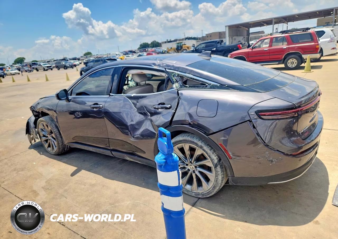 2024 Toyota Crown Limited VIN:JTDAAAAF8R3029090 - 2