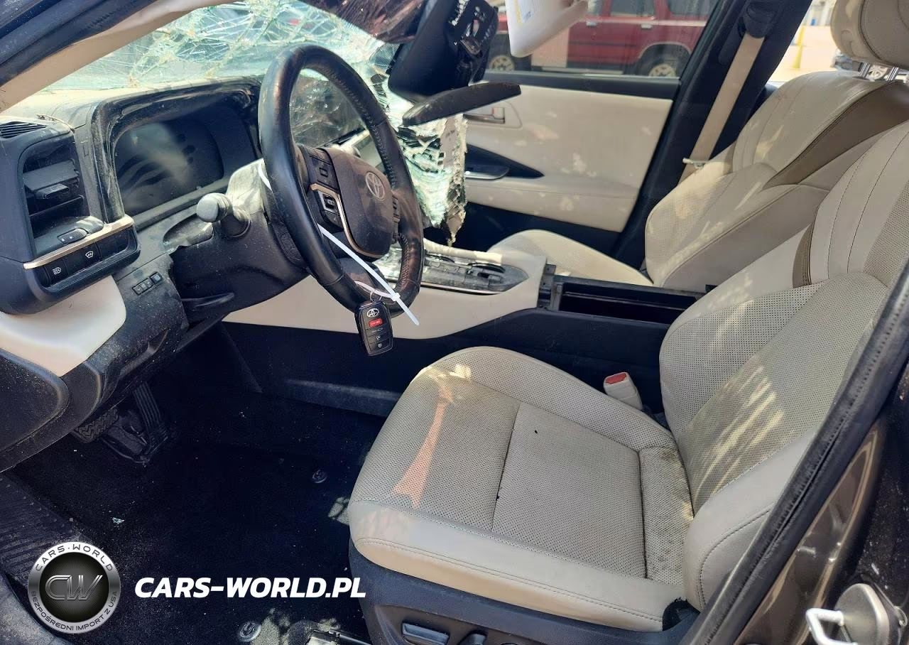 2024 Toyota Crown Limited VIN:JTDAAAAF8R3029090 - 7