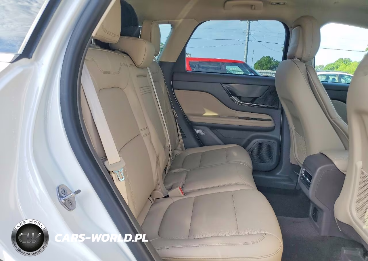 2020 Lincoln Corsair VIN:5LMCJ1C99LUL03939 - 11