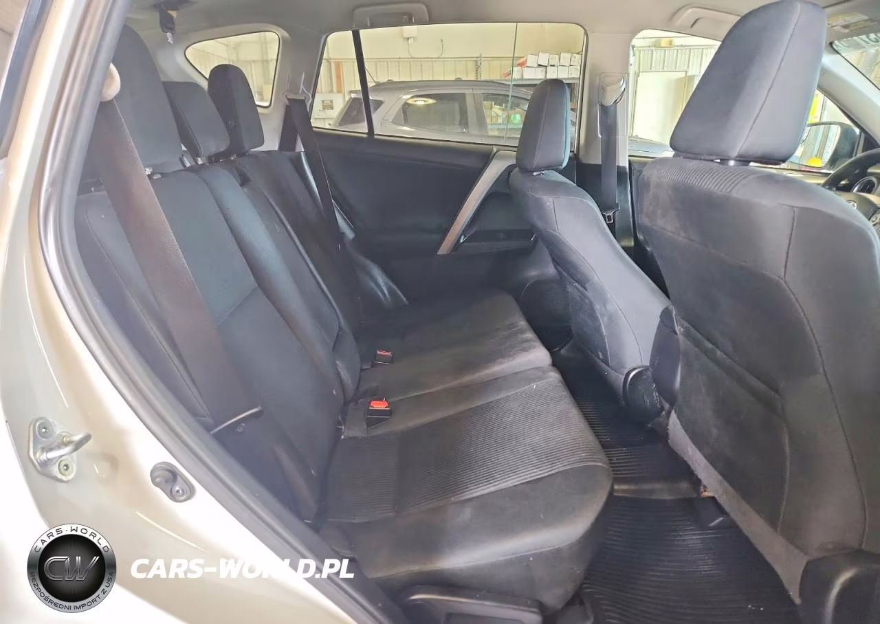 2018 Toyota Rav4 VIN:2T3BFREV8JW705917 - 10