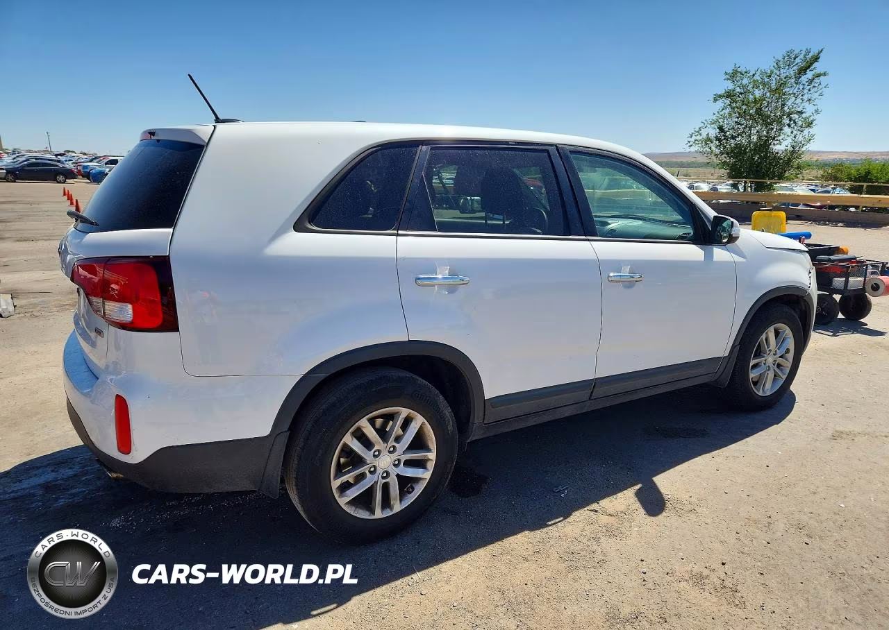 2015 Kia Sorento Lx VIN:5XYKT3A60FG583161 - 3