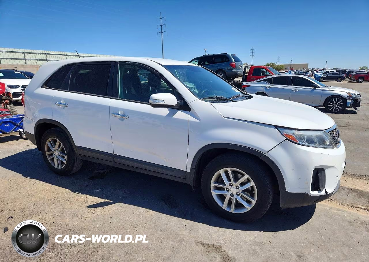 2015 Kia Sorento Lx VIN:5XYKT3A60FG583161 - 4