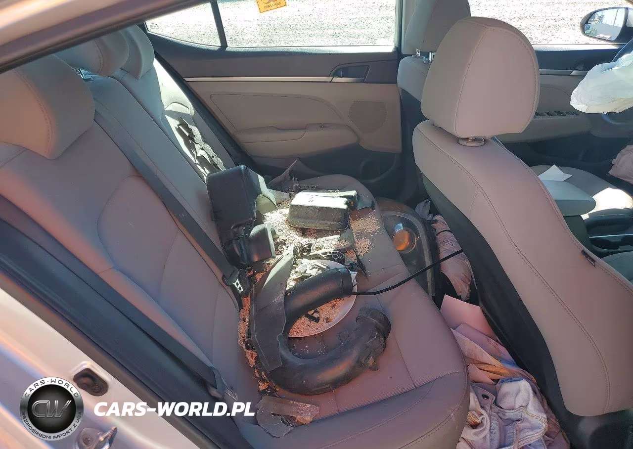 2018 Hyundai Elantra Se VIN:5NPD74LFXJH319009 - 10
