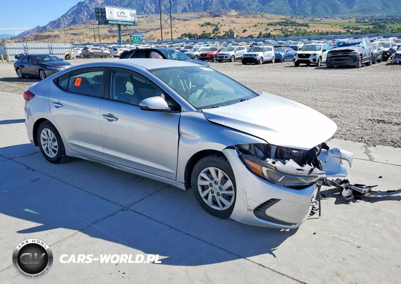 2018 Hyundai Elantra Se VIN:5NPD74LFXJH319009 - 4