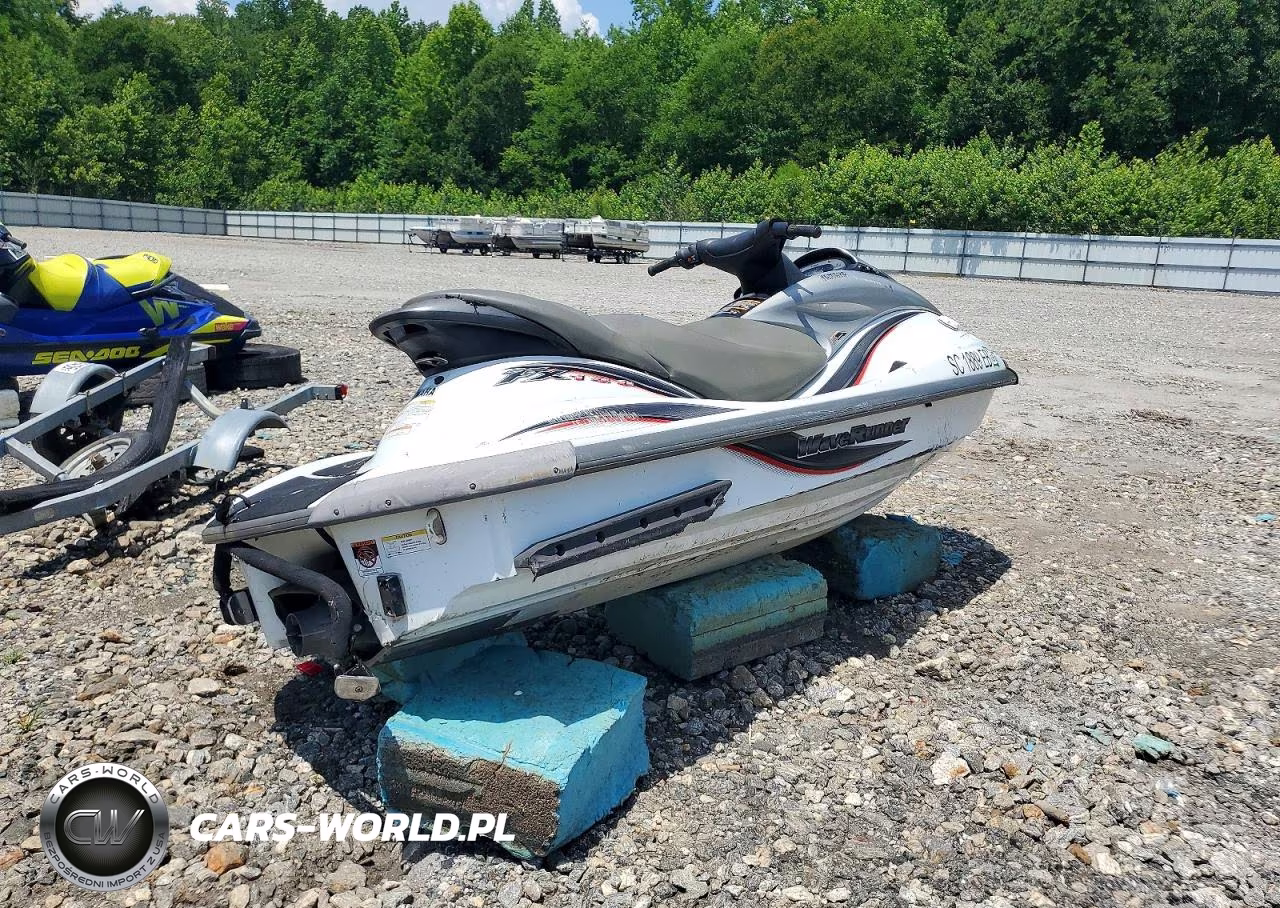 2002 Yam Jet Ski VIN:YAMA3215C202 - 4