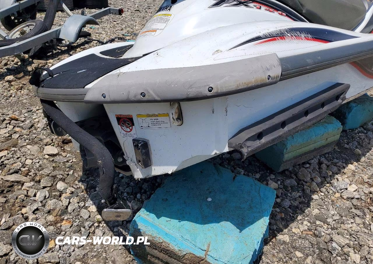 2002 Yam Jet Ski VIN:YAMA3215C202 - 9