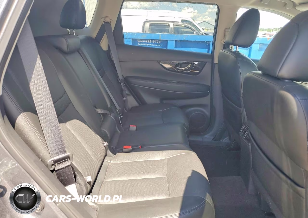 2018 Nissan Rogue S VIN:5N1AT2MV2JC760889 - 11