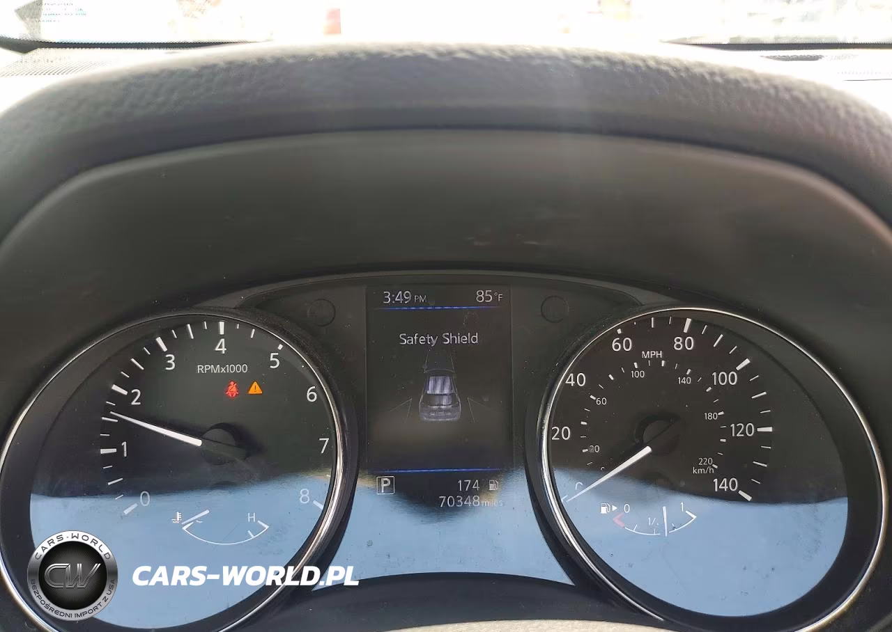 2018 Nissan Rogue S VIN:5N1AT2MV2JC760889 - 9