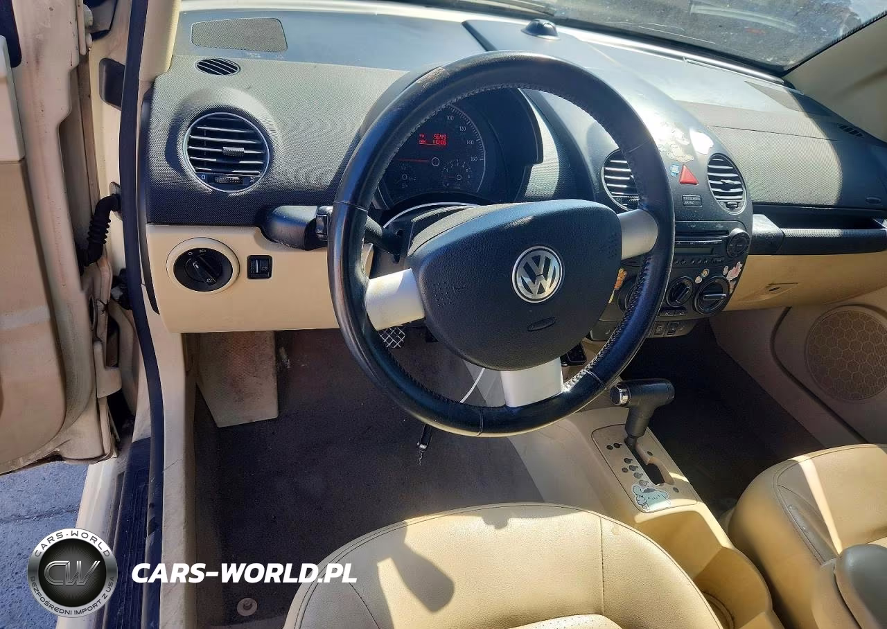 2008 Volkswagen New Beetle Convertible Se VIN:3VWRF31Y98M418719 - 8
