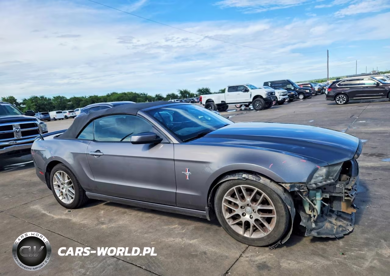 2013 Ford Mustang VIN:1ZVBP8EM0D5275159 - 4