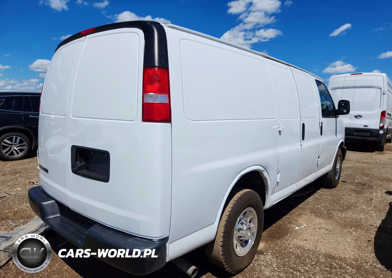 2020 Chevrolet Express G2500 VIN:1GCWGAFP7L1267960 - 3