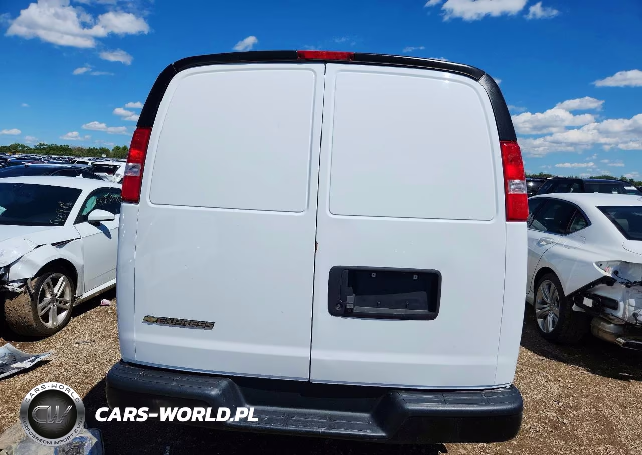 2020 Chevrolet Express G2500 VIN:1GCWGAFP7L1267960 - 6
