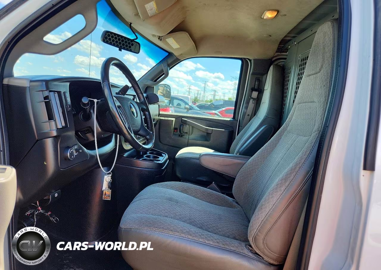 2020 Chevrolet Express G2500 VIN:1GCWGAFP7L1267960 - 7