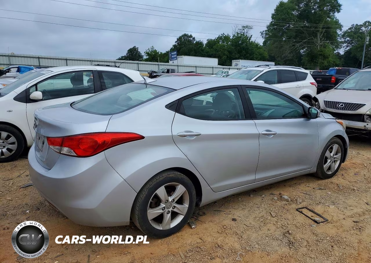 2013 Hyundai Elantra Gls VIN:5NPDH4AE6DH434881 - 3
