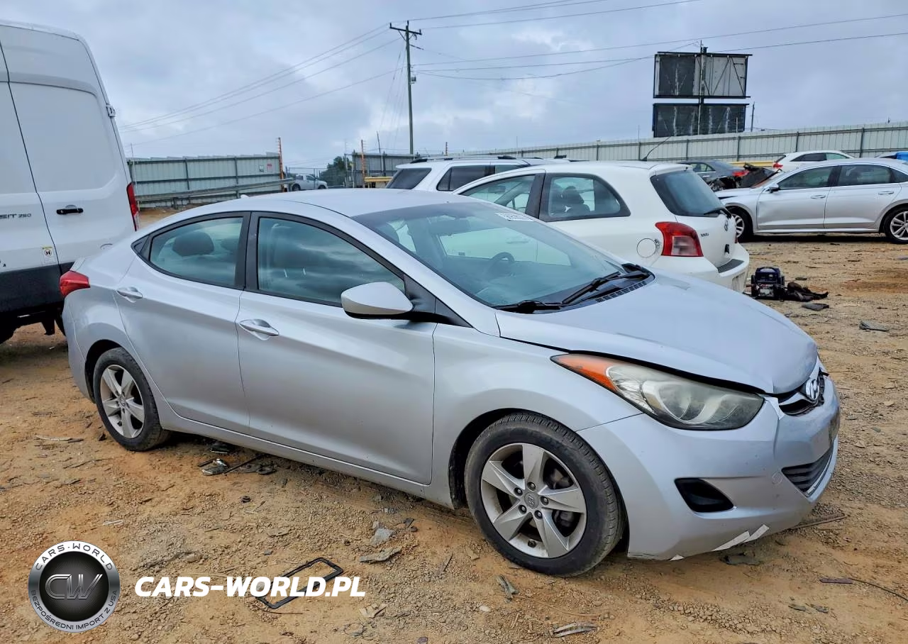 2013 Hyundai Elantra Gls VIN:5NPDH4AE6DH434881 - 4