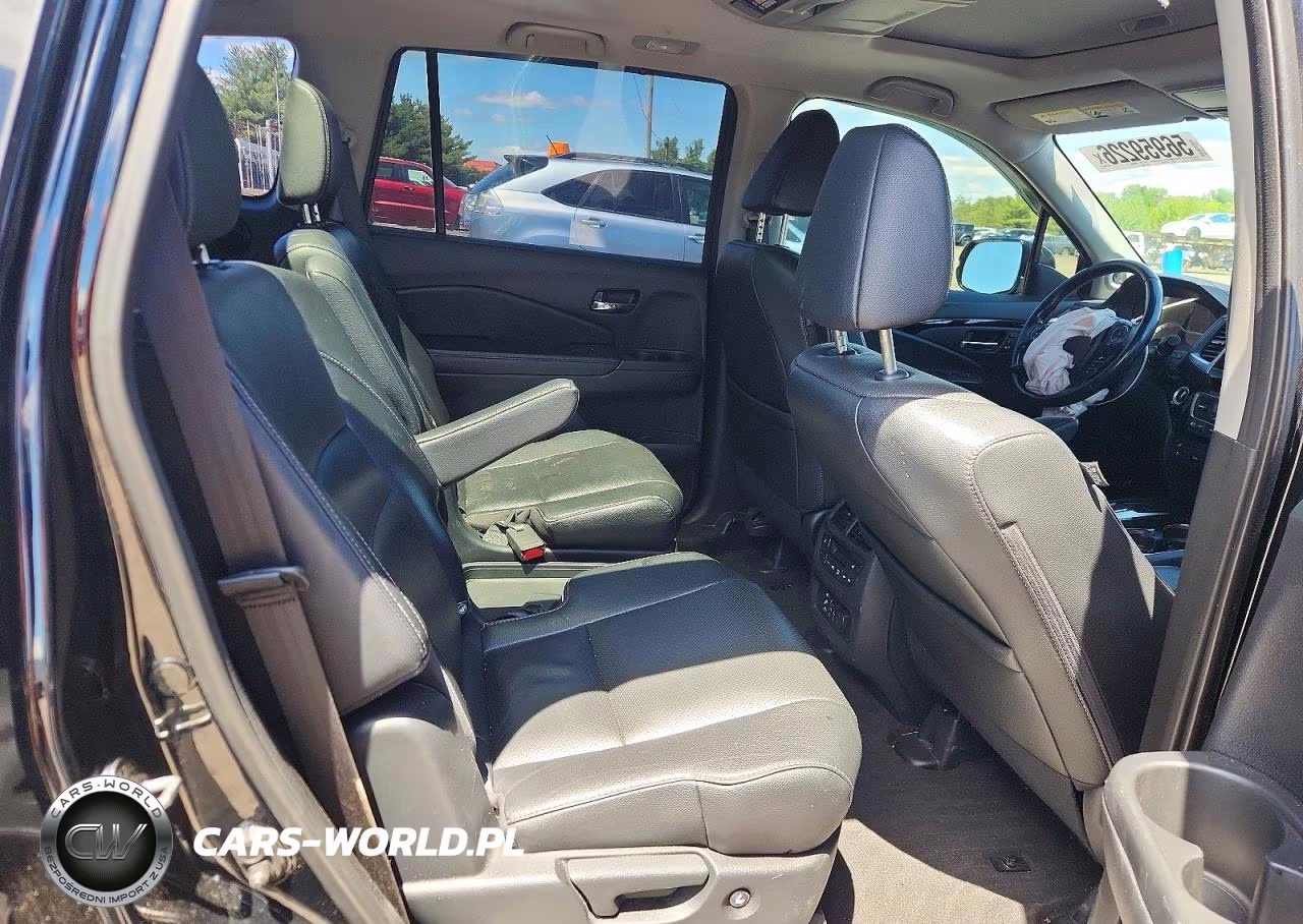 2017 Honda Pilot Elite VIN:5FNYF6H0XHB068375 - 11