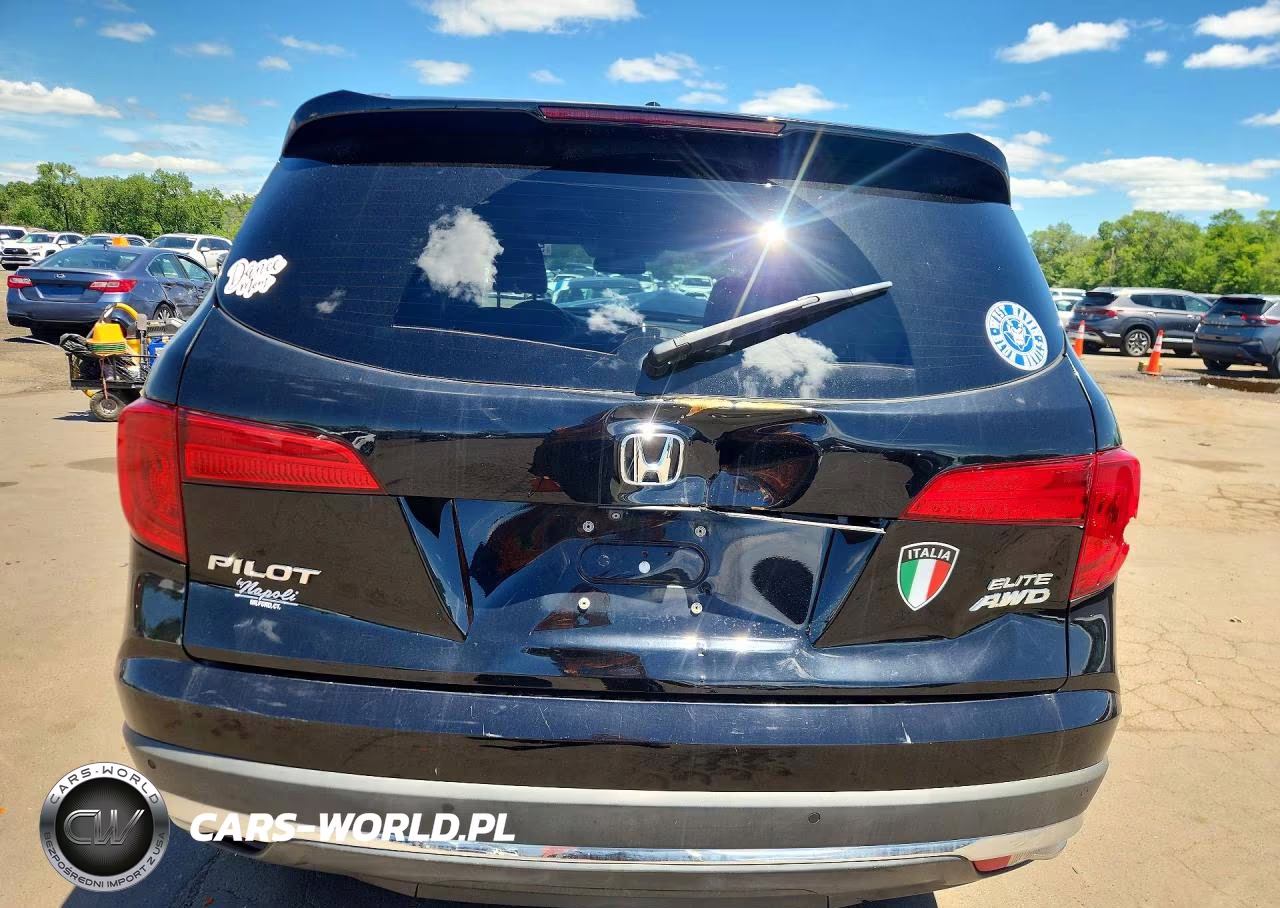 2017 Honda Pilot Elite VIN:5FNYF6H0XHB068375 - 6