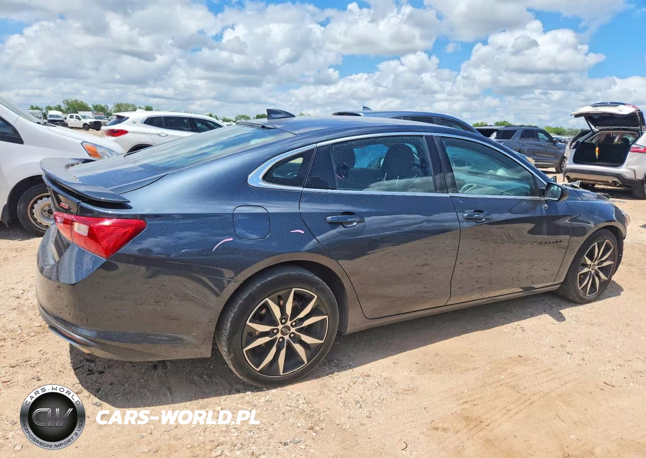 2020 Chevrolet Malibu Rs VIN:1G1ZG5ST2LF120903 - 3