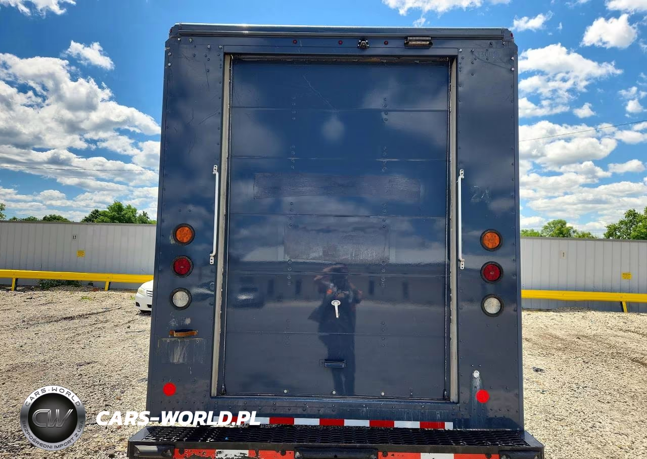 2021 Ford F59 Delivery Truck VIN:1F65F5KN2M0A01833 - 6