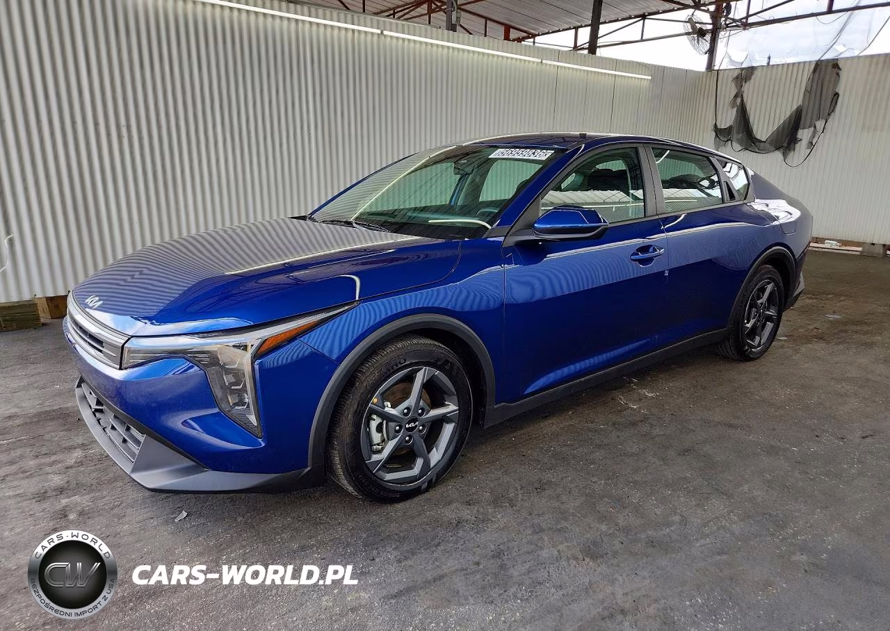 2026 Kia K4 Lxs – zdjęcie 1 z 12