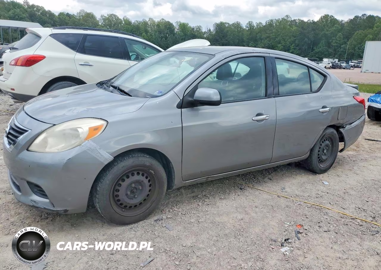 2014 Nissan Versa 1.6 Sv