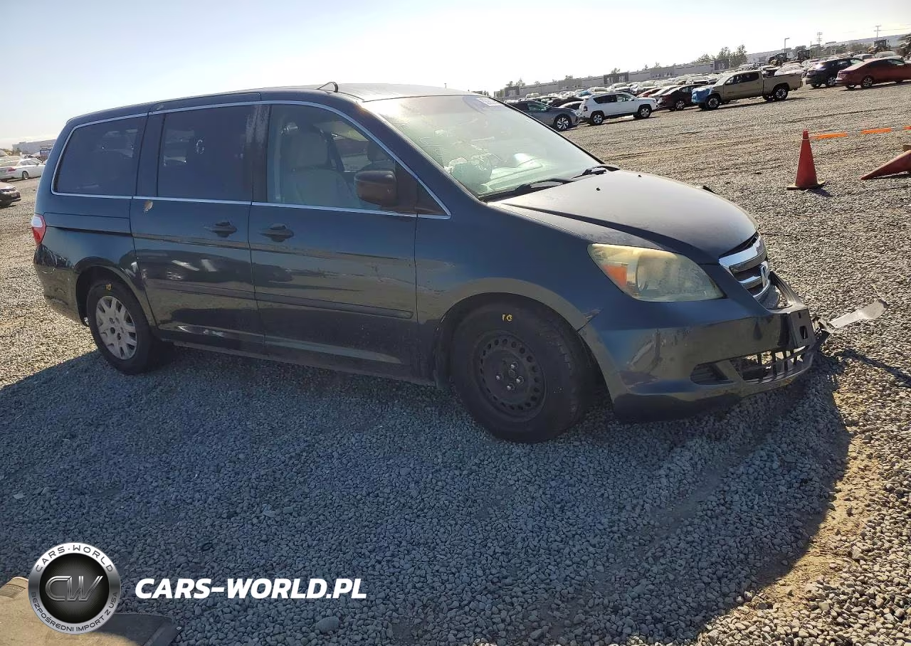 2006 Honda Odyssey Lx VIN:5FNRL38226B002266 - 4
